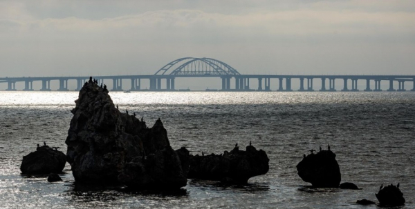 Когда надо уничтожить Крымский мост: эксперты назвали точное время