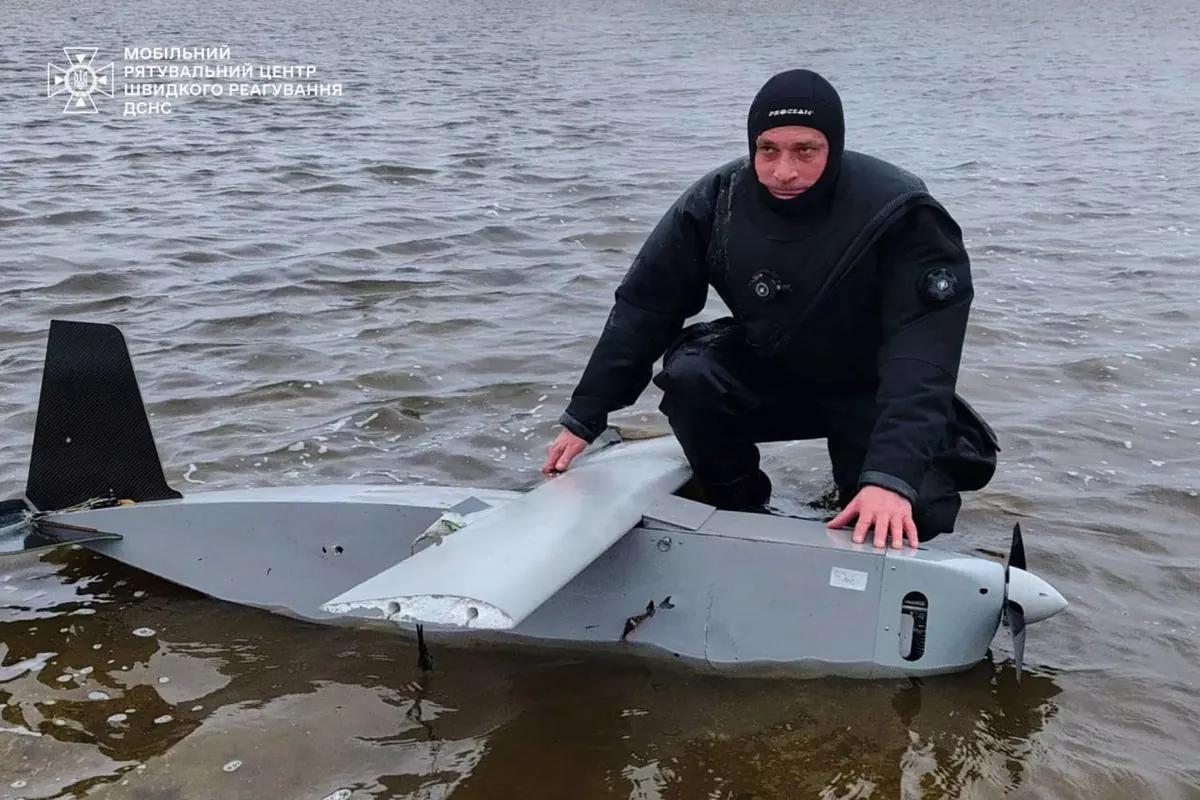 З Київського водосховища витягли ворожий безпілотник.