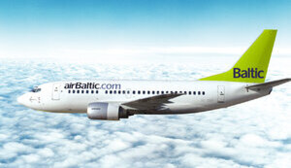Латвійська airBaltic після відновлення польотів може розмістити в Києві 5 власних літаків